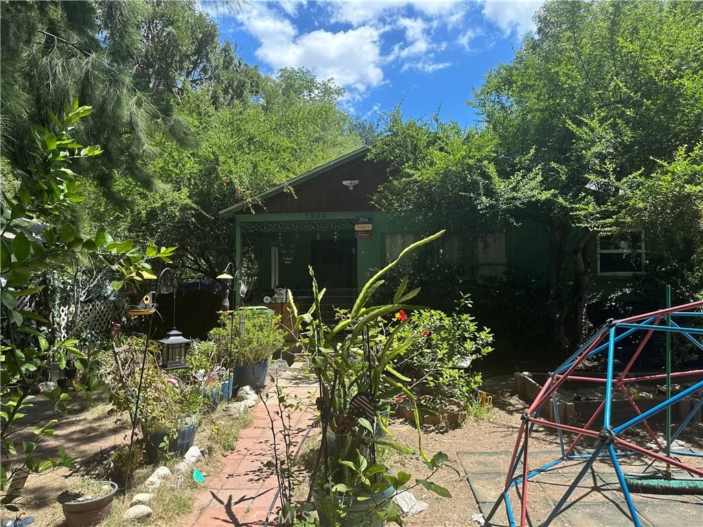 Photo of 7300 Etiwanda