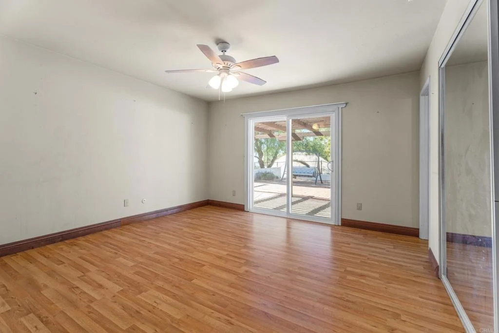 Photo of 3042 Holly Rd