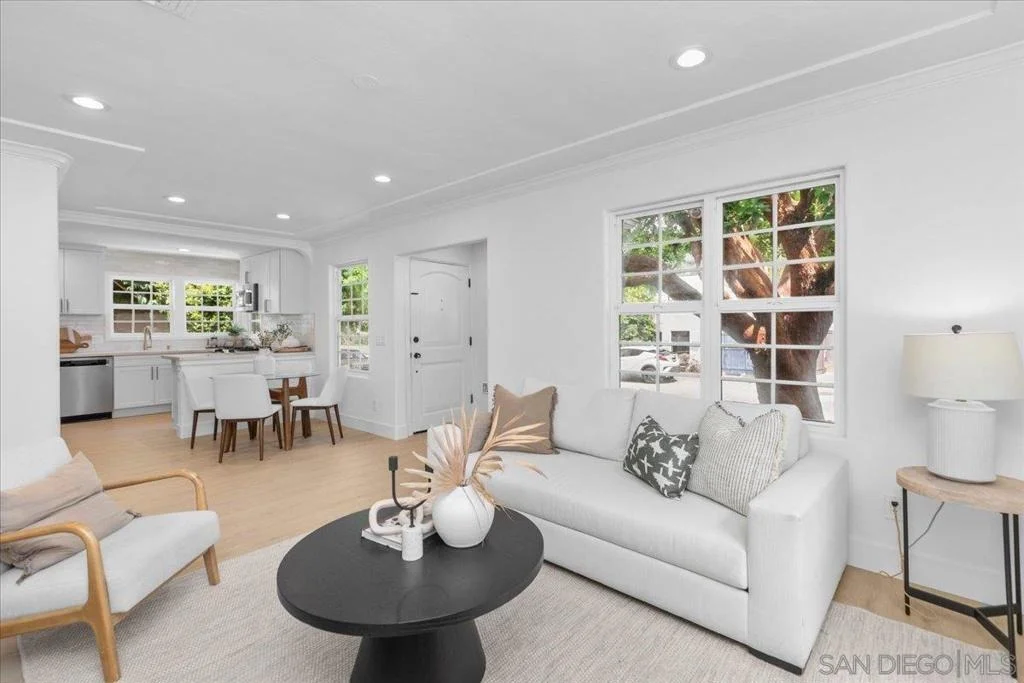 Photo of 633 Arroyo