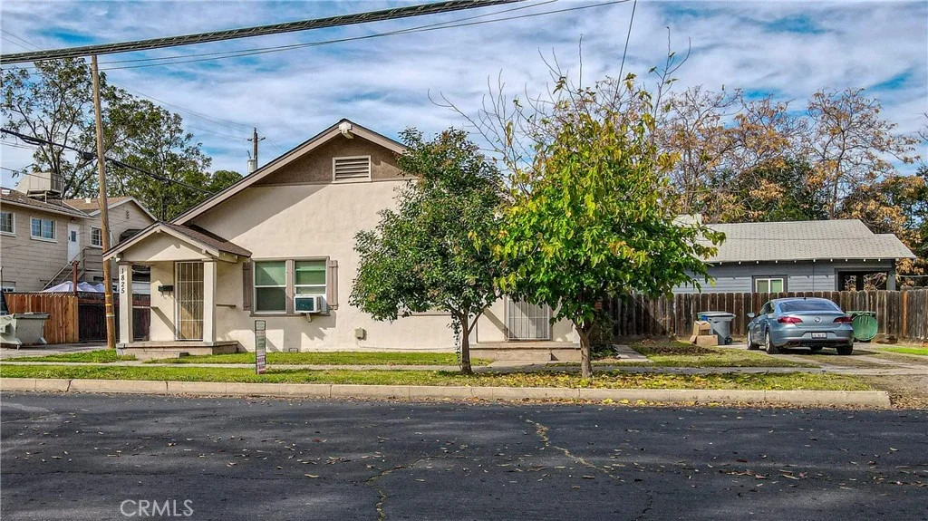 Photo of Unit 1 at 1825 1827 P Street