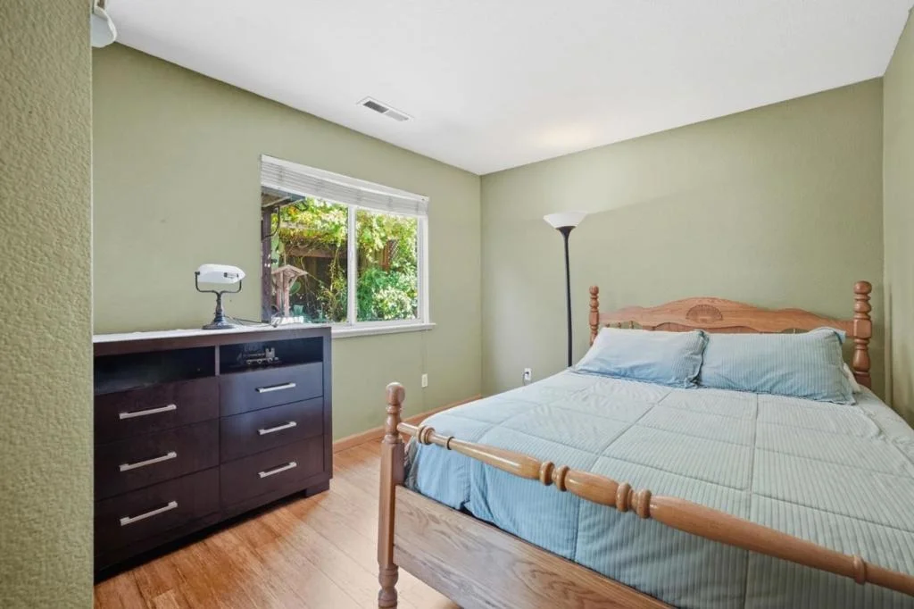 Photo of 1055 Eagle Drive