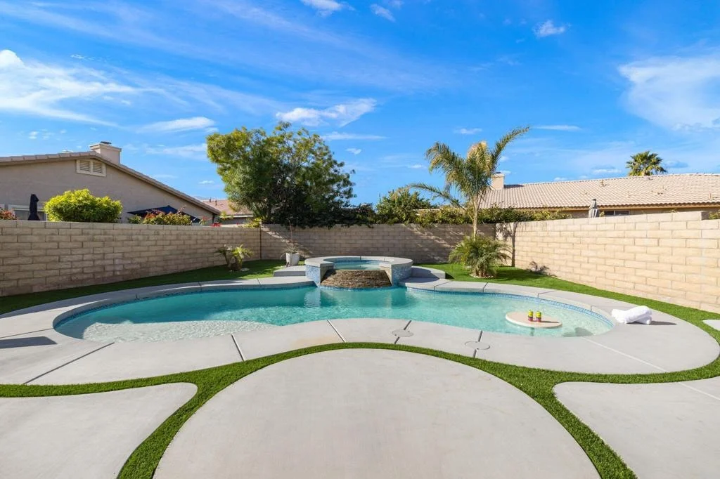Photo of 49771 Lincoln Drive