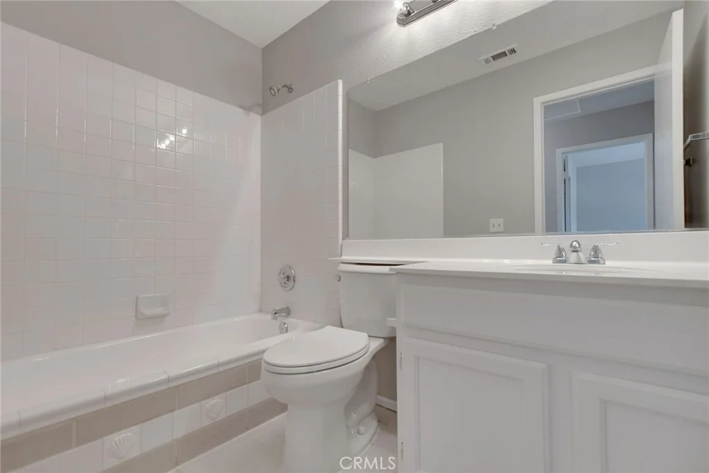 Photo of 43009 Calle Jeminez