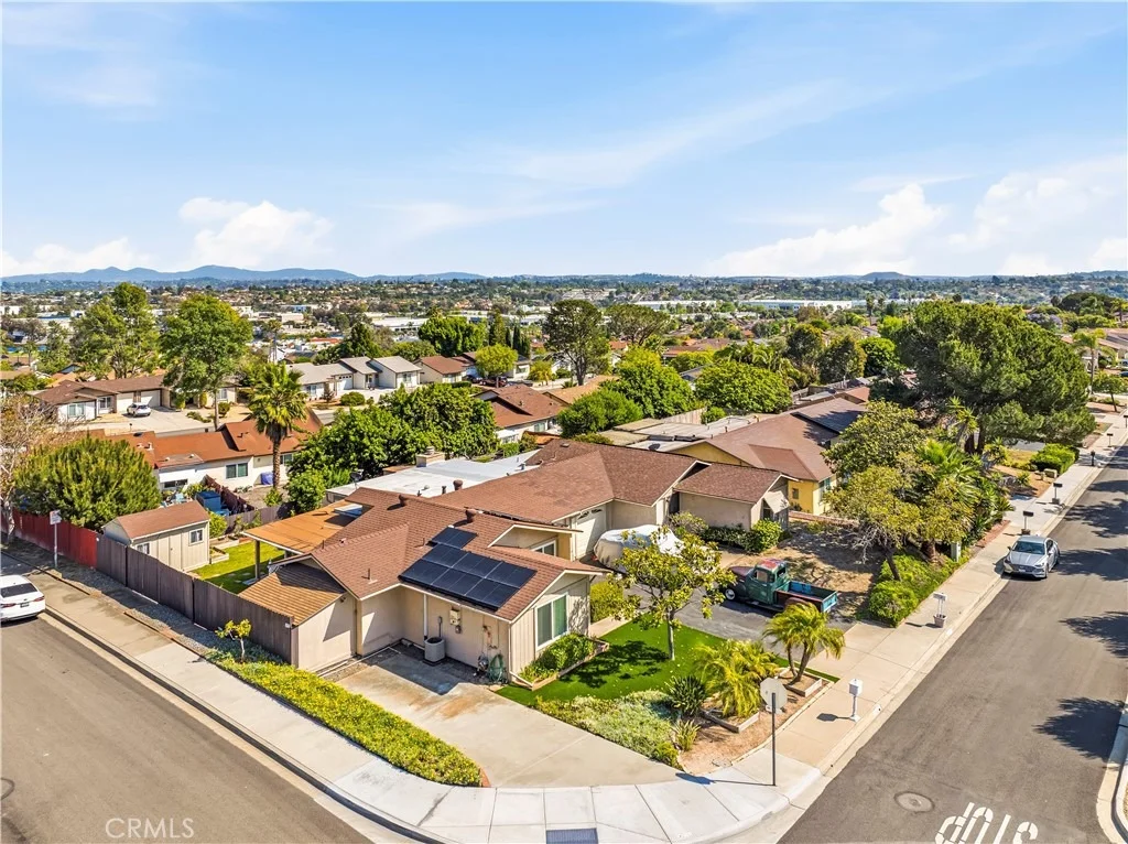 Photo of 1404 Peacock Boulevard