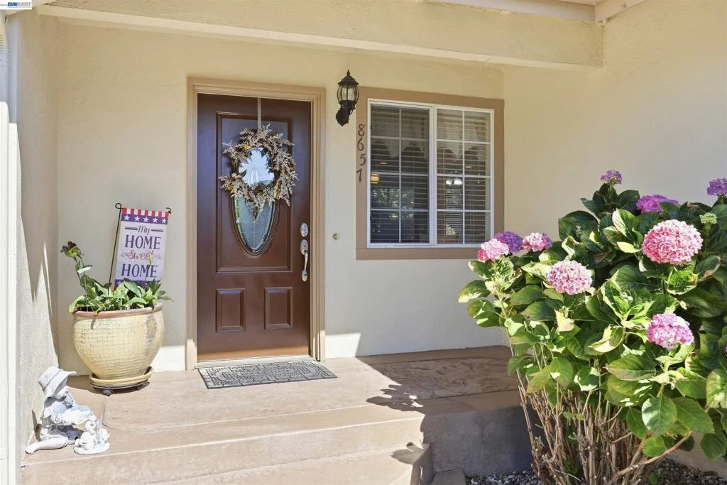Photo of 8657 Davona Dr