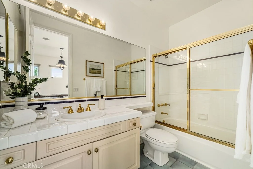 Photo of 6461 Morningside Drive