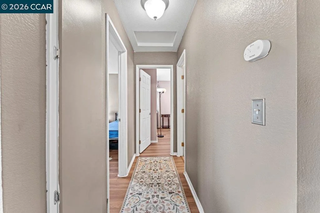 Photo of 2189 Lakeview