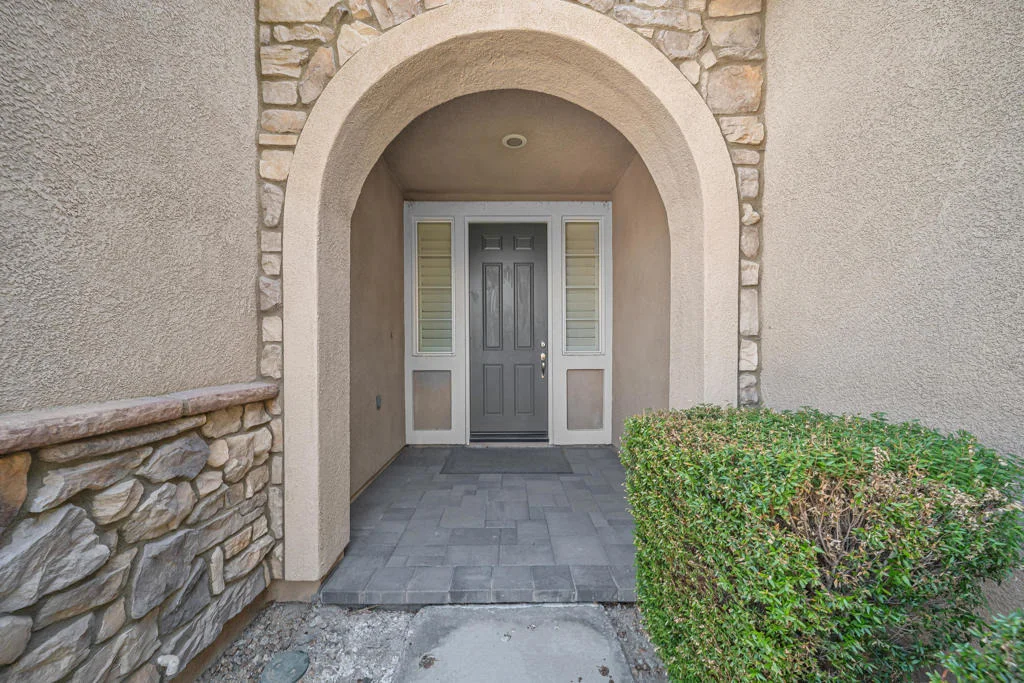 Photo of 42210 Summit Way