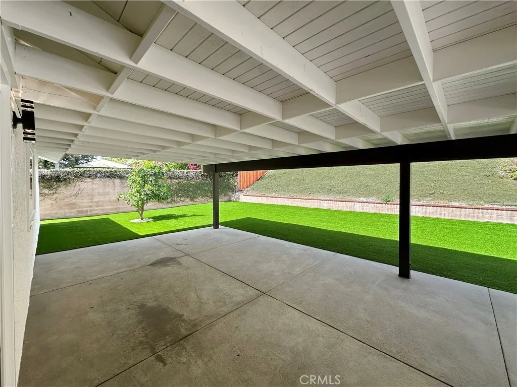 Photo of 5519 E Avenida Palmar
