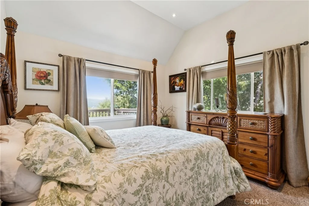Photo of 1298 Yellowstone Drive