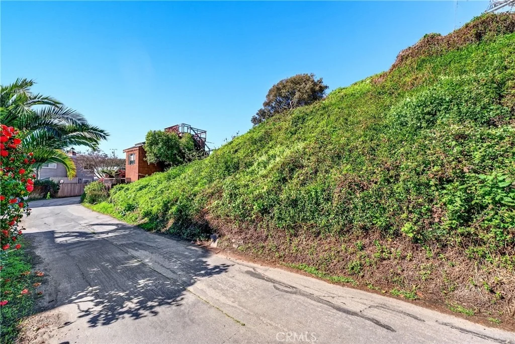 Photo of 347 Treasure Island Drive