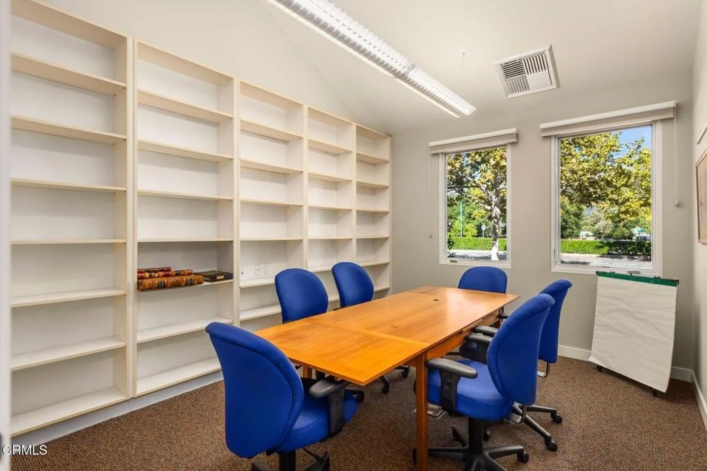 Photo of Unit G at 407 Bryant Circle