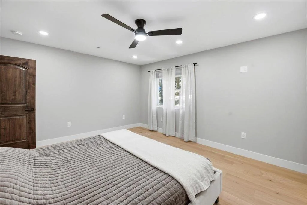 Photo of 830 Oriole Drive