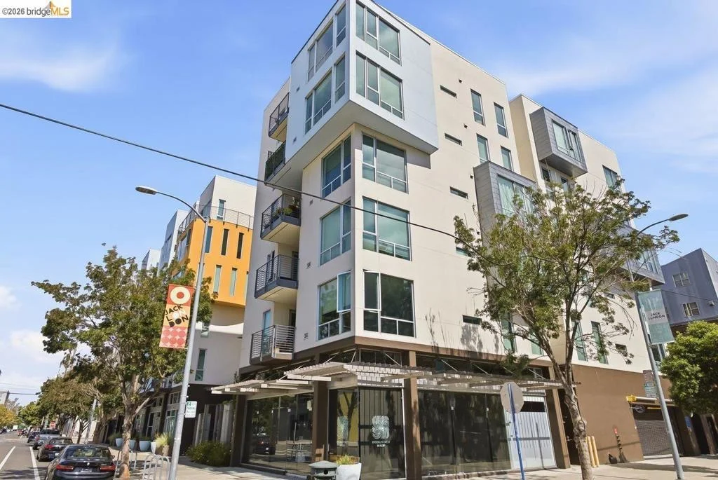 Photo of Unit 403 at 200 2nd St
