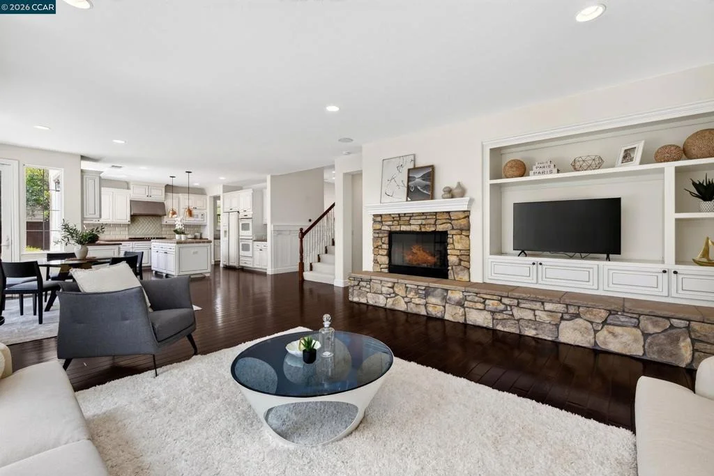 Photo of 3086 Hastings Way