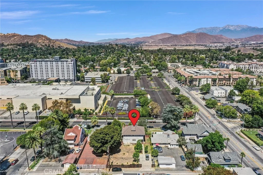 Photo of 3354 Orange Street