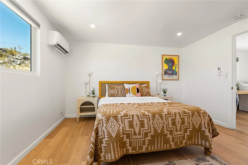 Photo of 2351 N Cambria