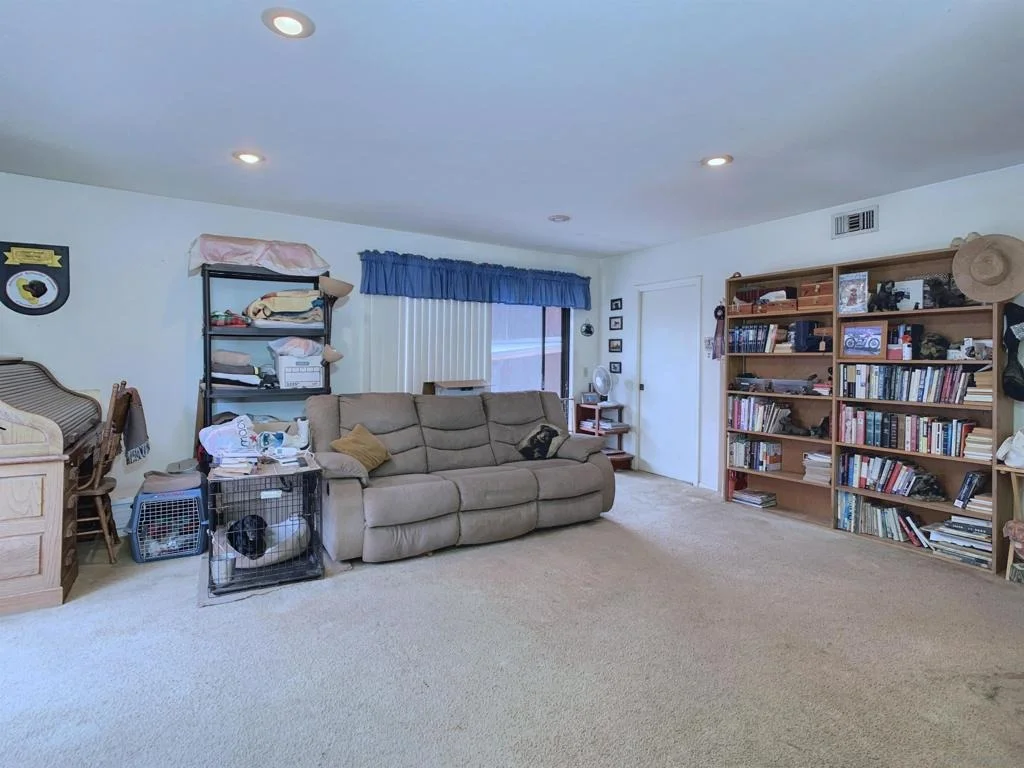 Photo of 9622 Lakeview