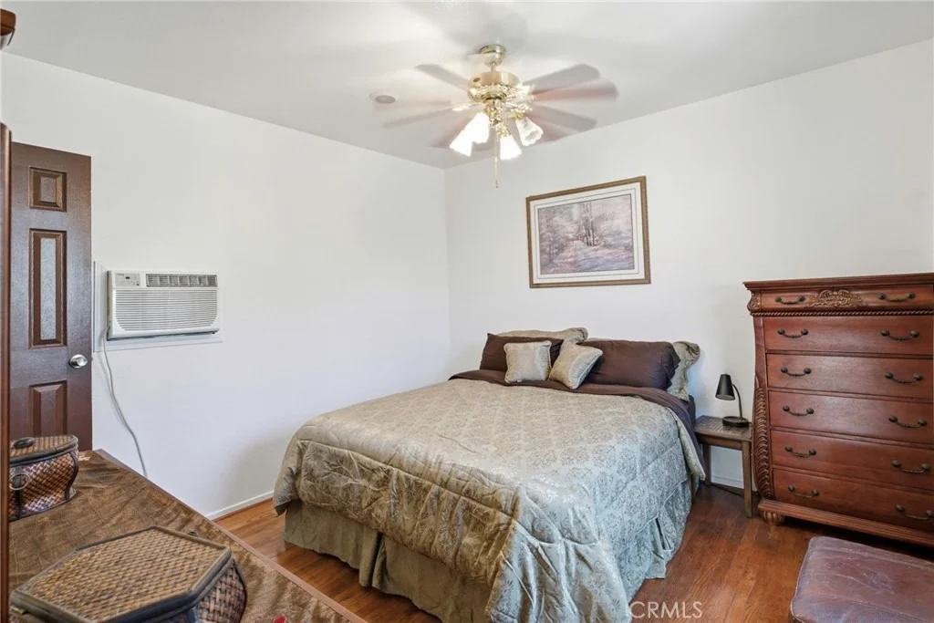 Photo of 2525 W Olive Avenue