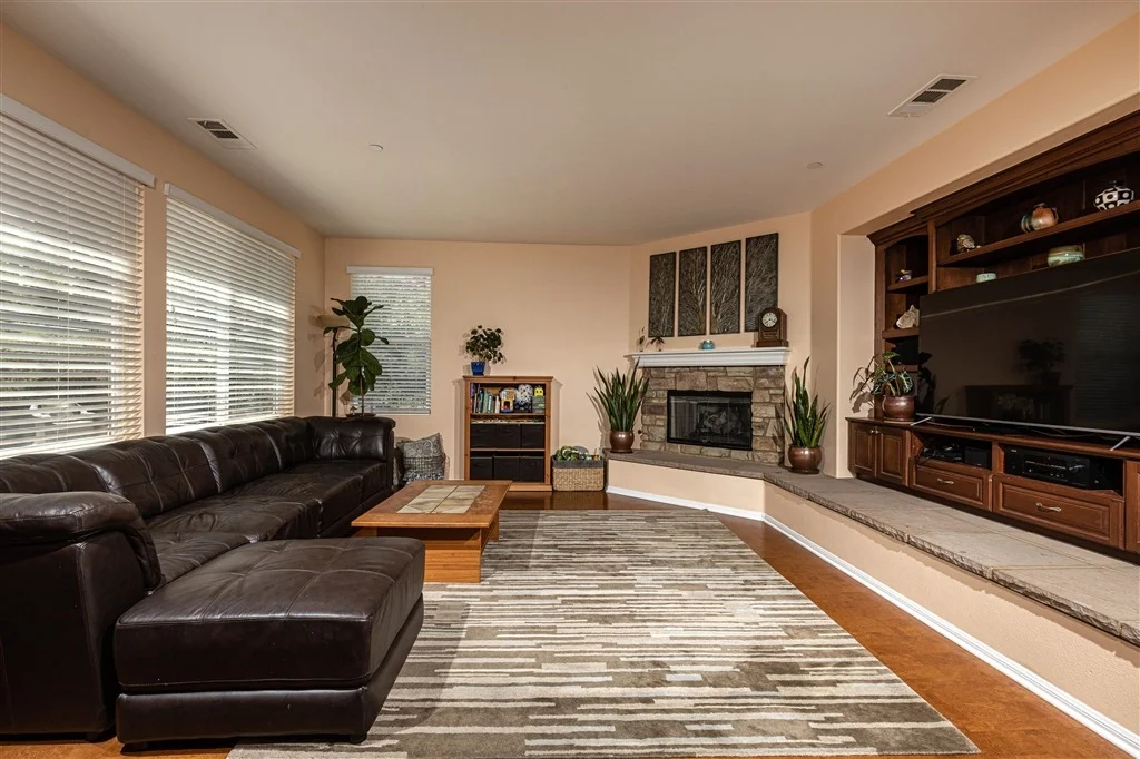 Photo of 3293 Crane Ave
