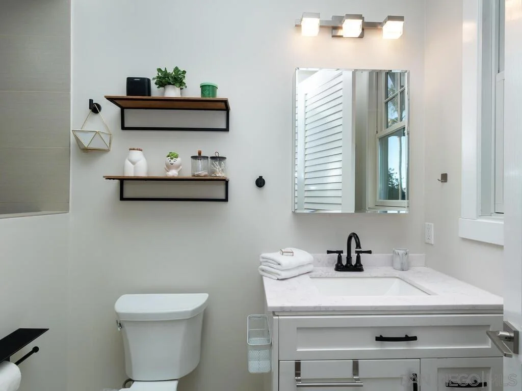 Photo of 120 I Ave