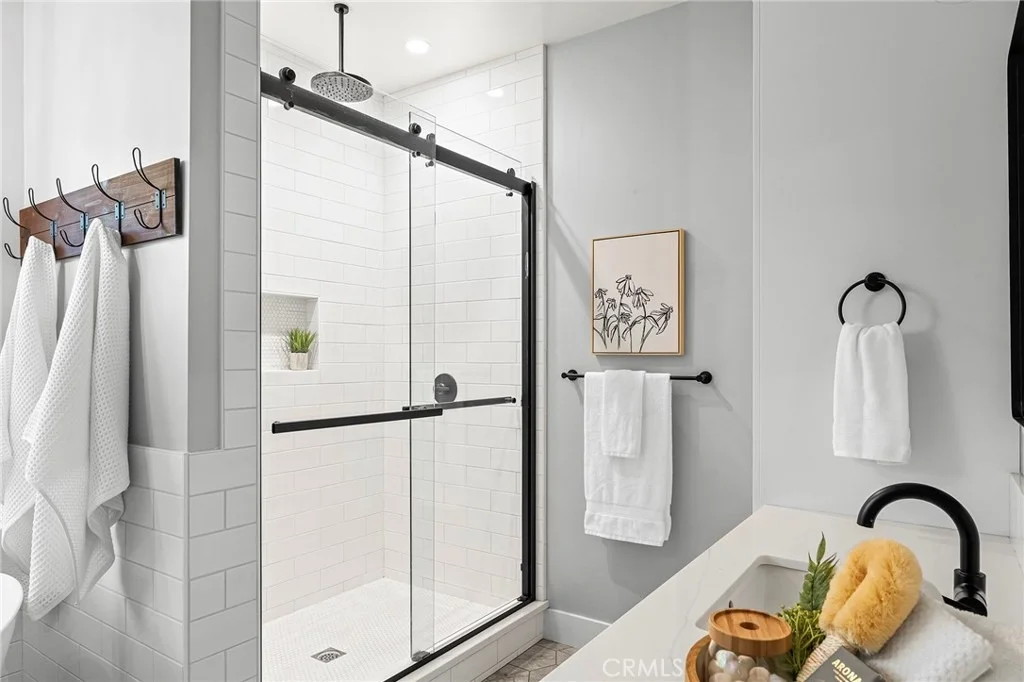 Photo of 212 Valley View Drive