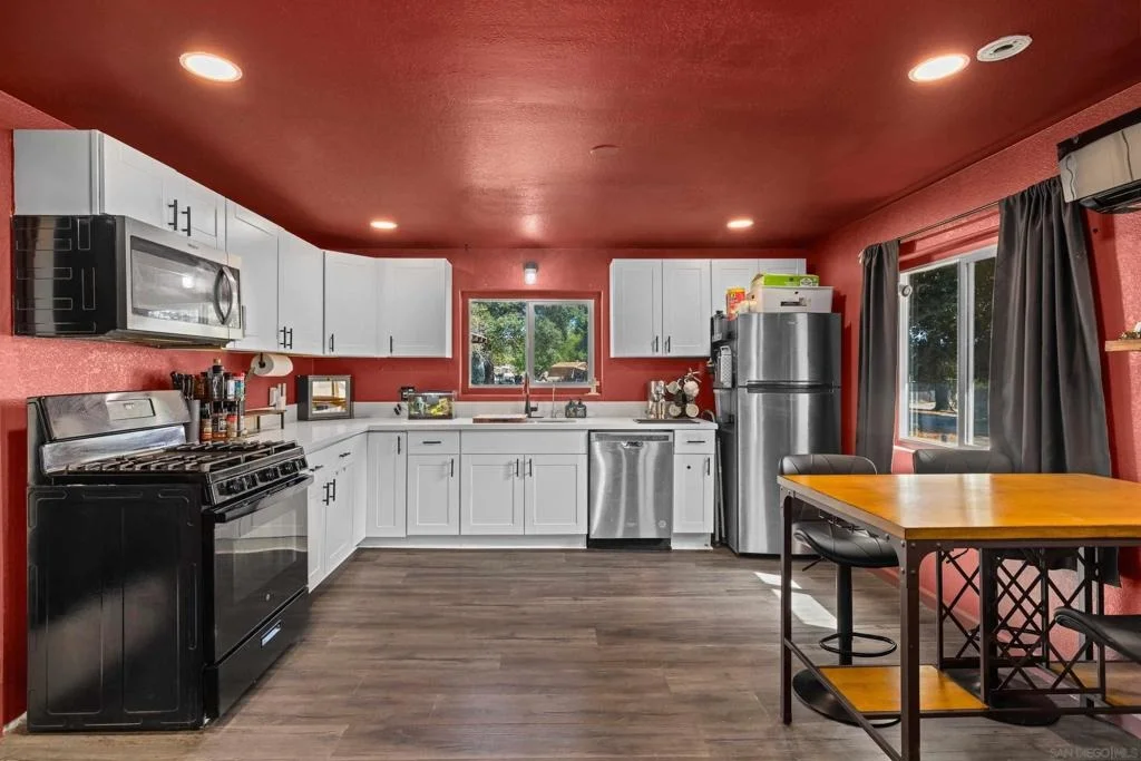 Photo of 2156 Ruby