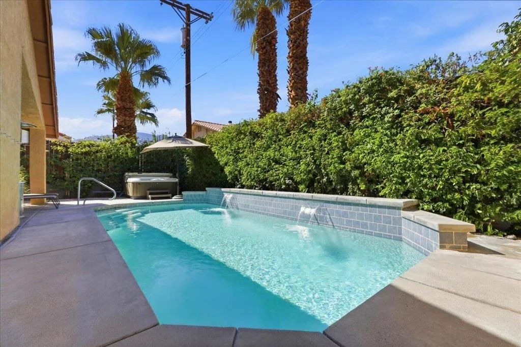 Photo of 54205 Avenida Vallejo