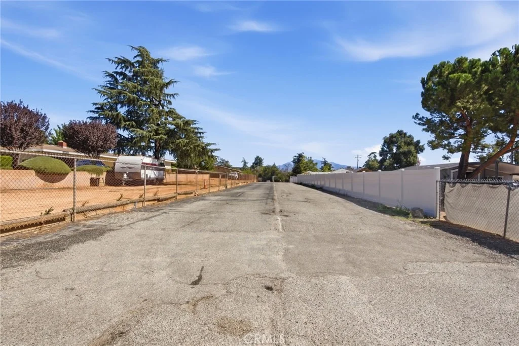 Photo of 9584 Avenida Miravilla