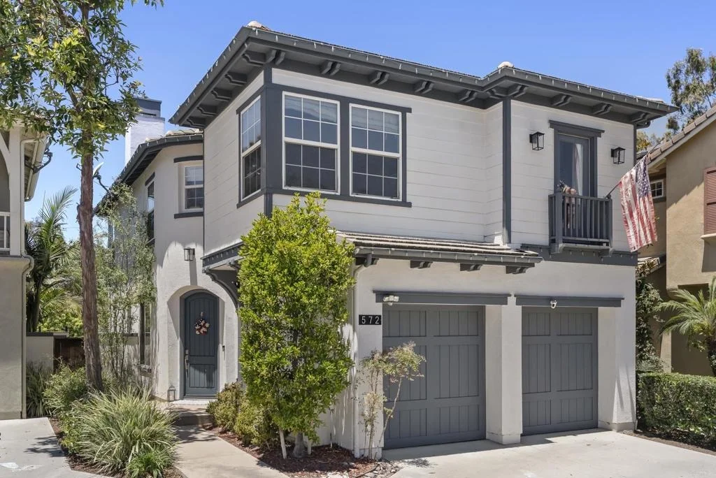 Photo of 572 Beach St.