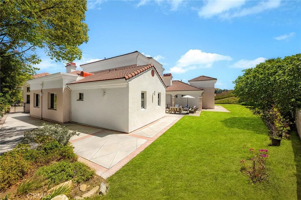 Photo of 689 Leyland Drive
