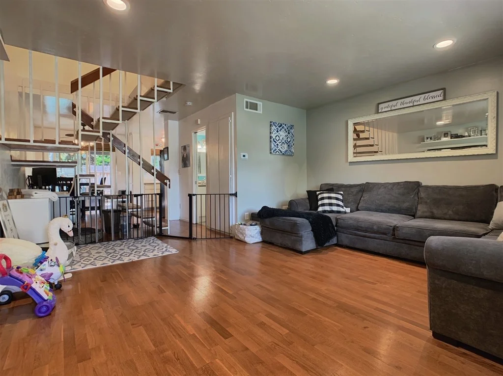 Photo of 8032 Corte Del Sol