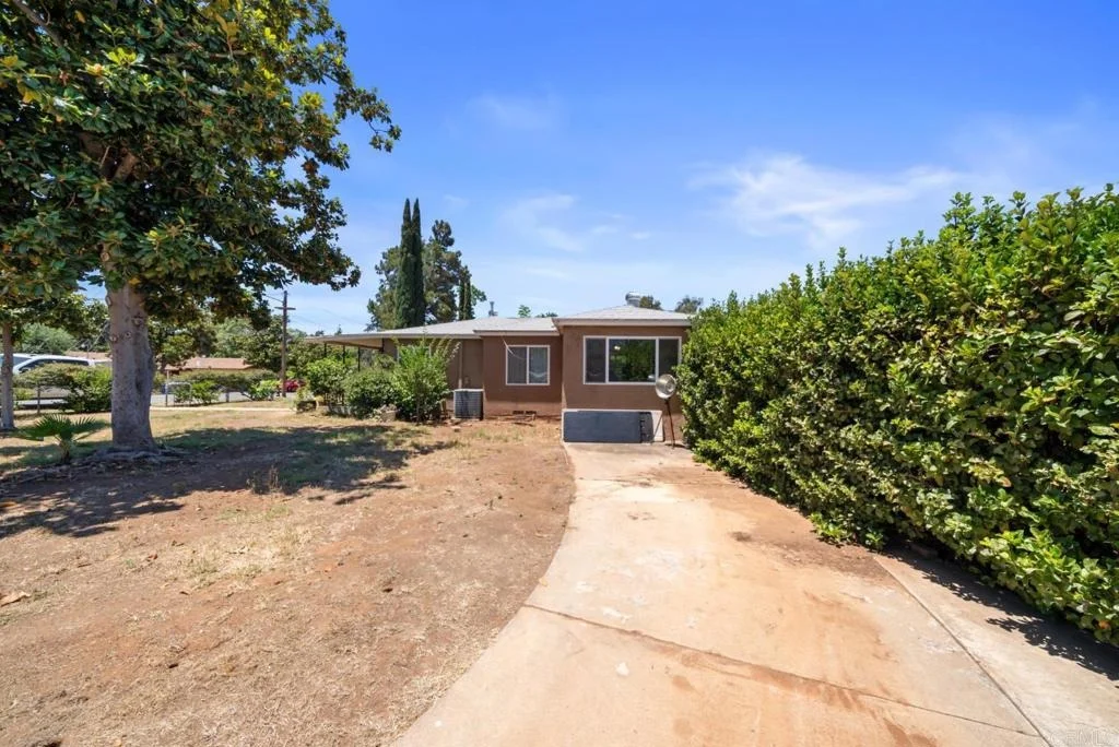 Photo of 13256 Lindo Lane