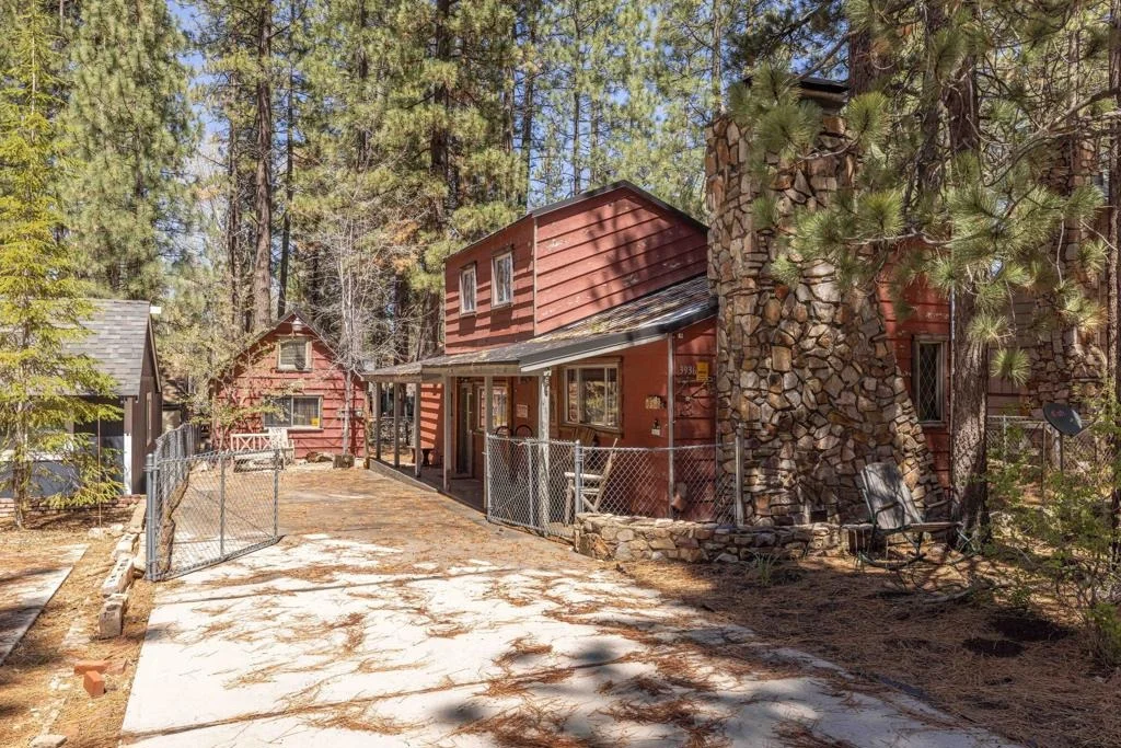 Photo of 39368 Moab Lane