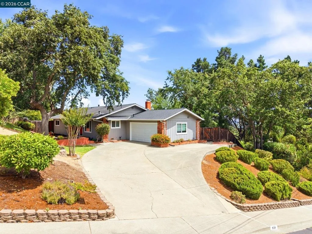 Photo of 930 Sousa Dr