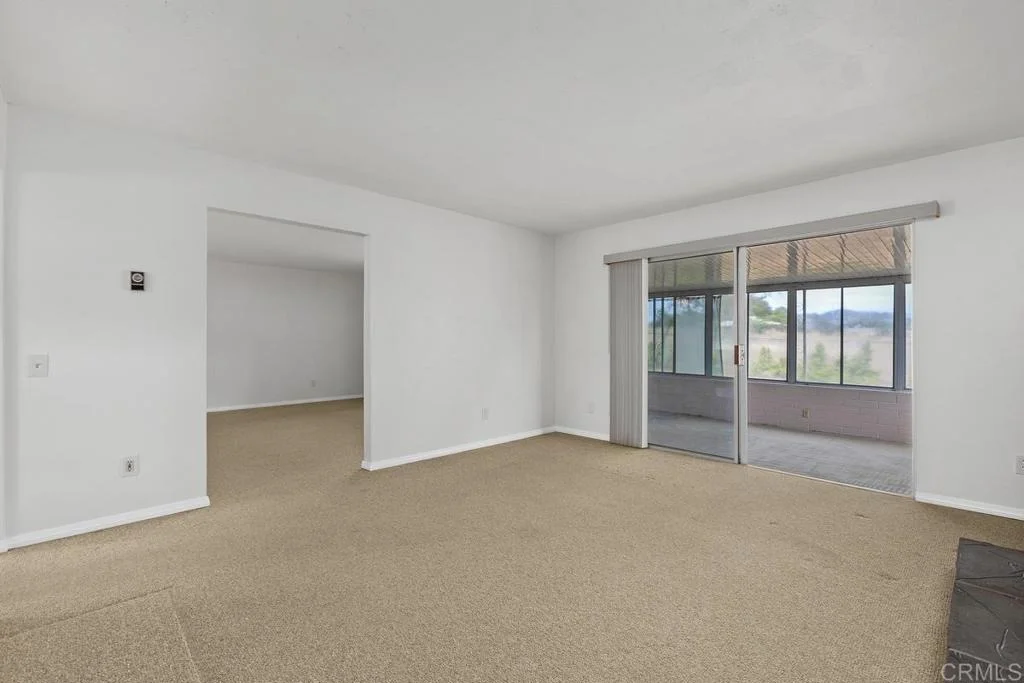 Photo of 1035 Knoll Park Lane