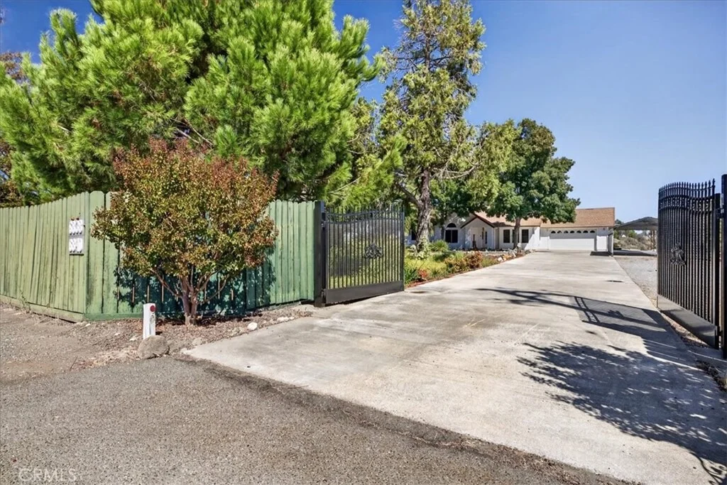 Photo of 6838 County Road 18