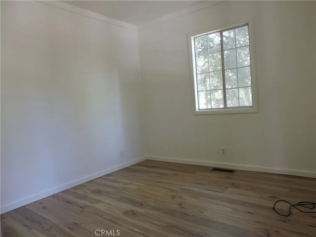 Photo of 657 Knoll
