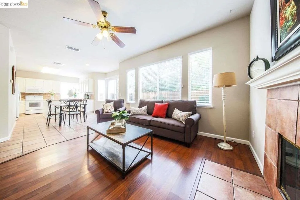 Photo of 1828 Shadowcliff Way