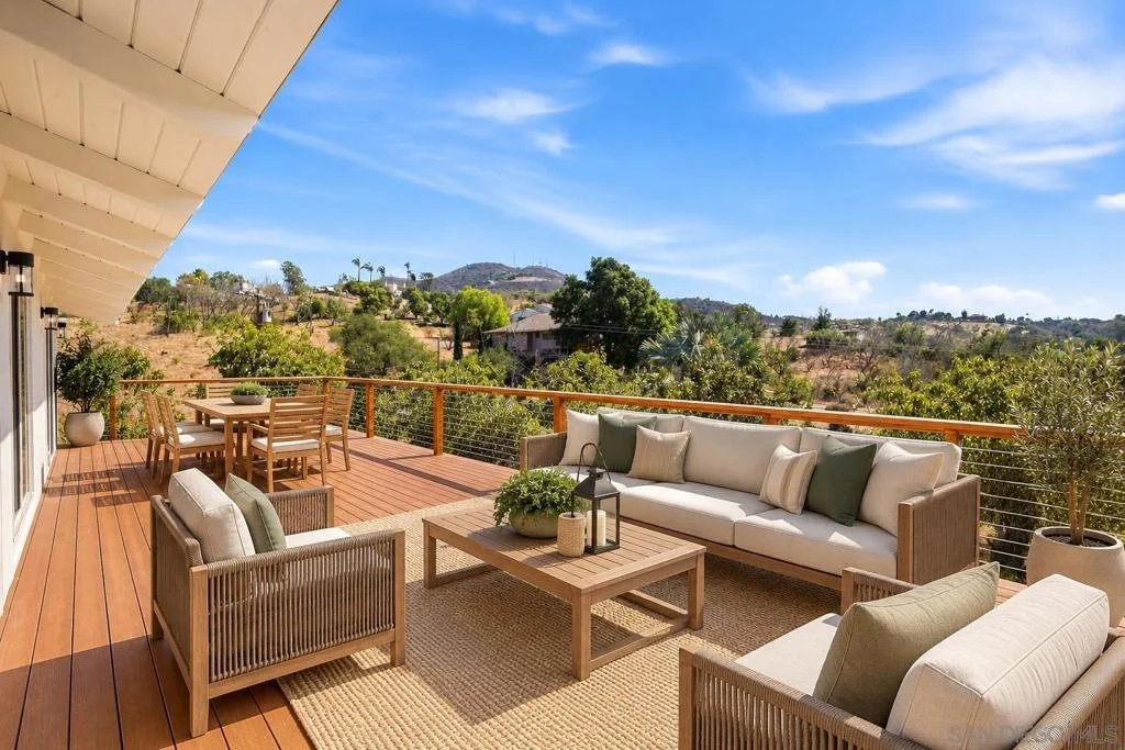 Photo of 2073 Willow Glen