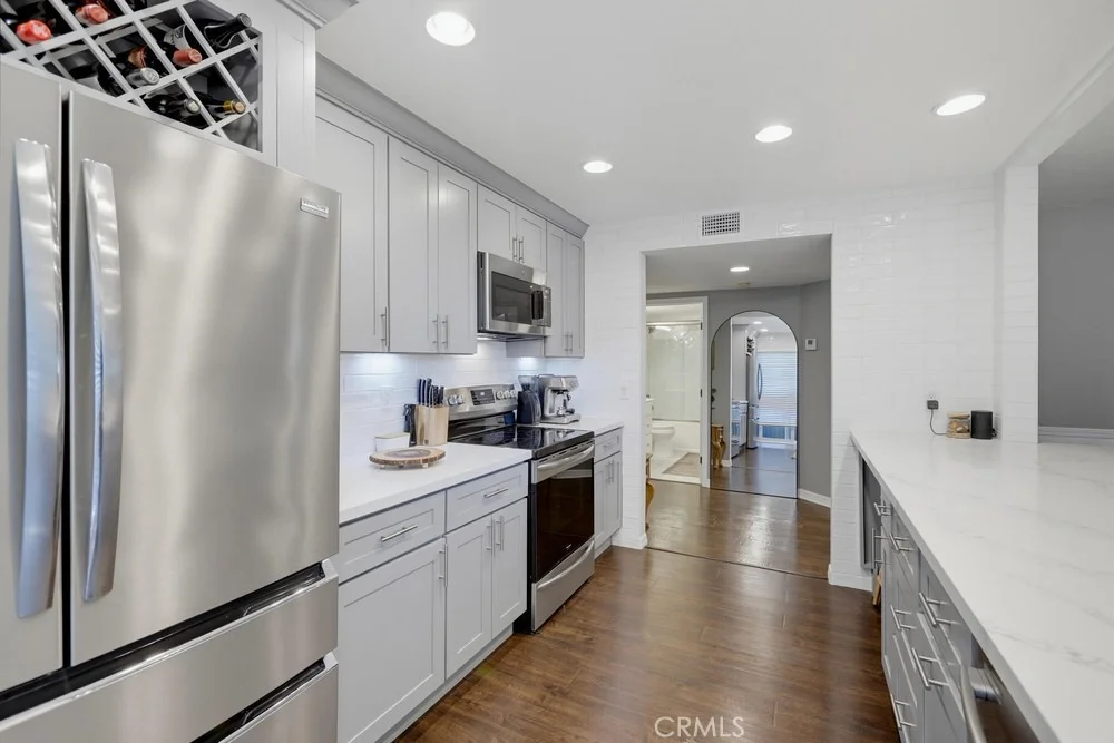 Photo of Unit D at 34 Corniche