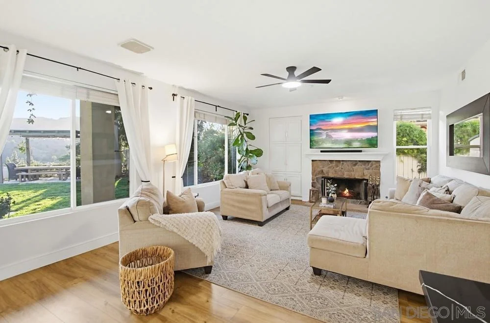Photo of 2327 Orchard View Ln
