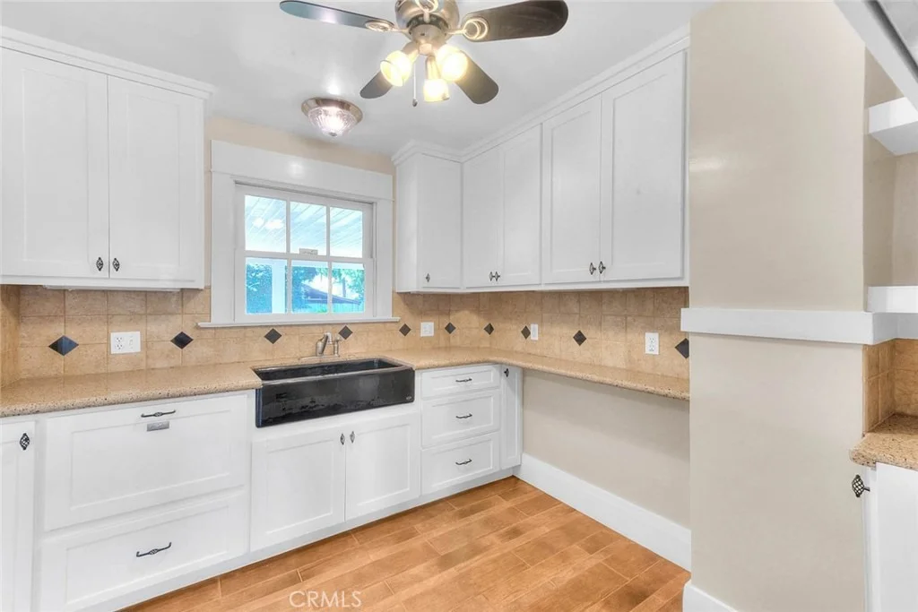 Photo of 563 Claremont