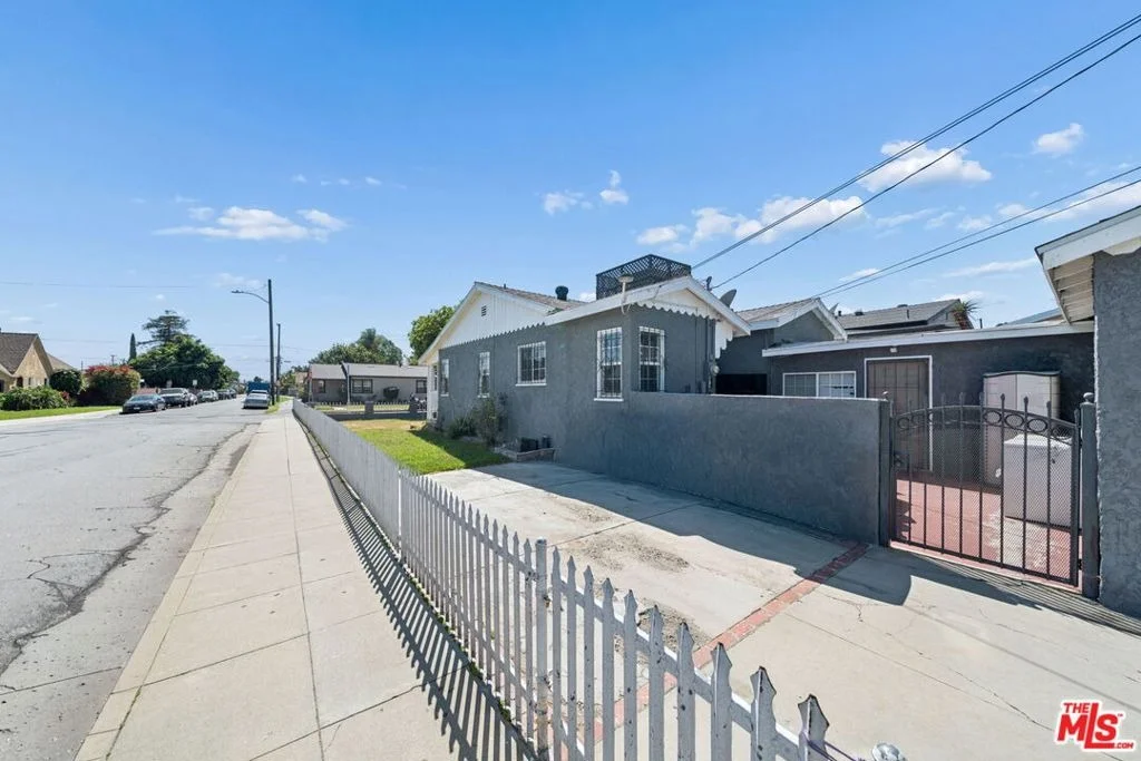 Photo of 601 W Arbutus Street