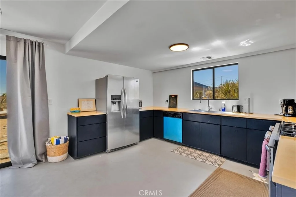 Photo of 7119 Saddleback Road