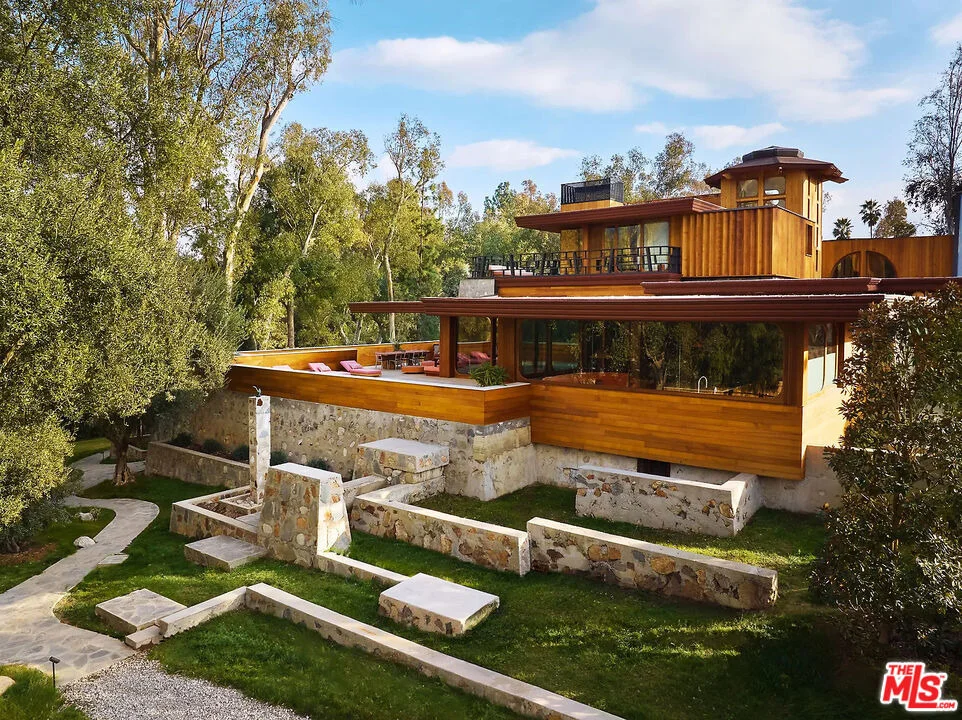 Photo of 126 Summit Road