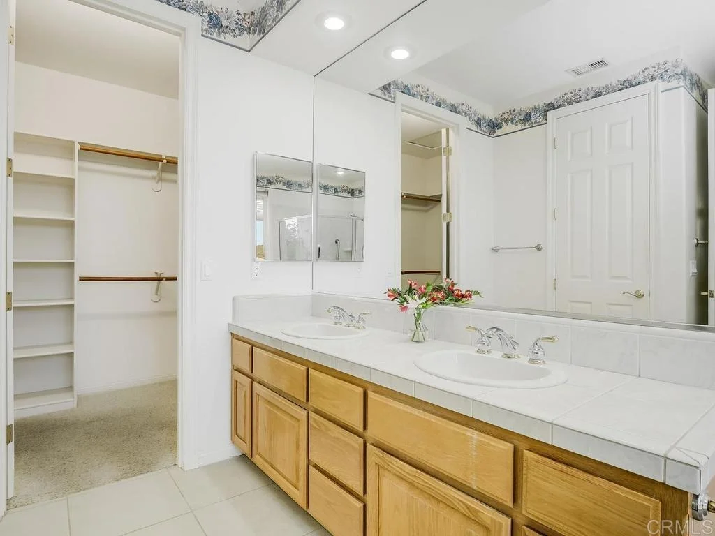 Photo of 1453 Margarita Glen
