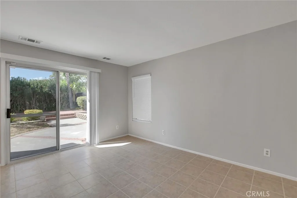 Photo of 43009 Calle Jeminez