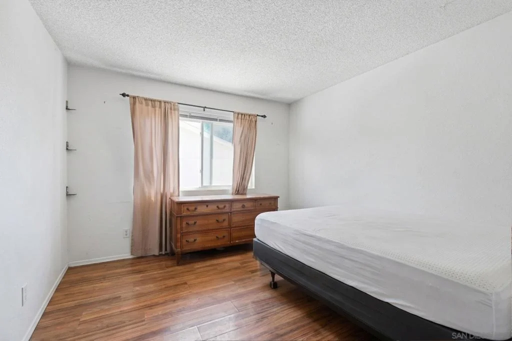 Photo of 707 Granada