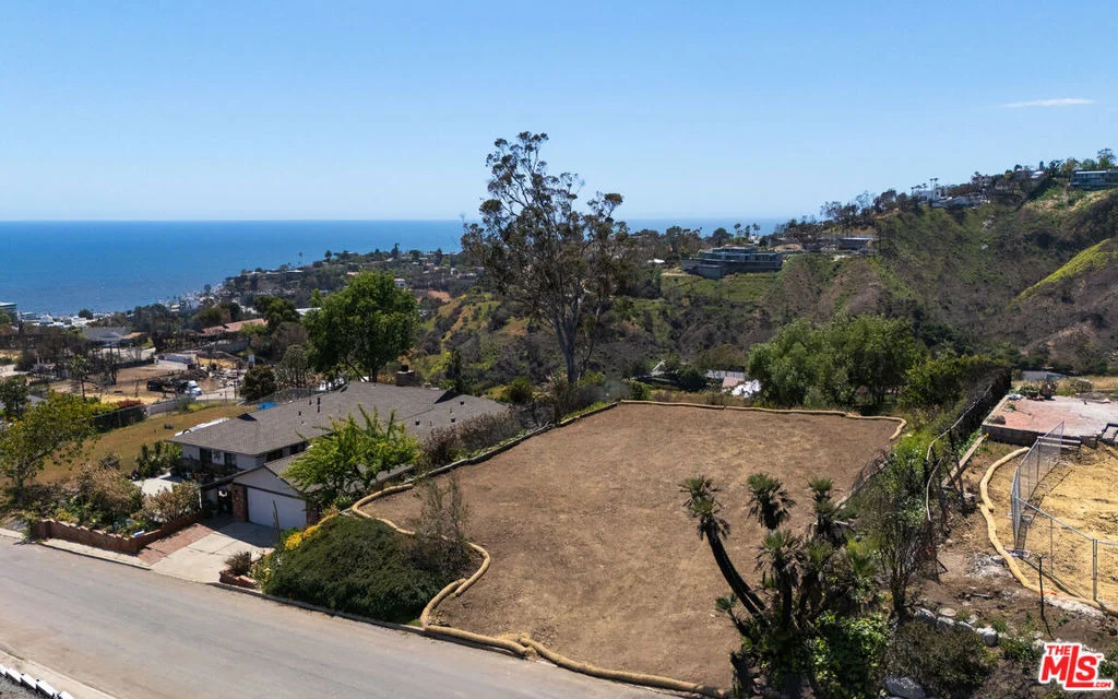 Photo of 729 Enchanted Way